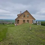 Vinarsky Dom U Kriza *