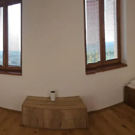 Vinarsky Dom U Kriza Willa *