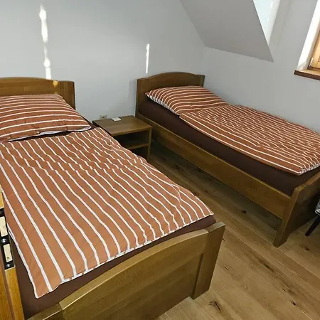 Vinarsky Dom U Kriza * Vradiste