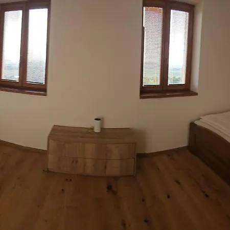 Vinarsky Dom U Kriza