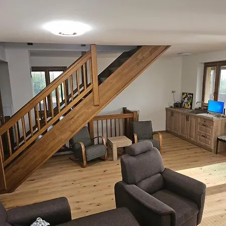 Vinarsky Dom U Kriza *