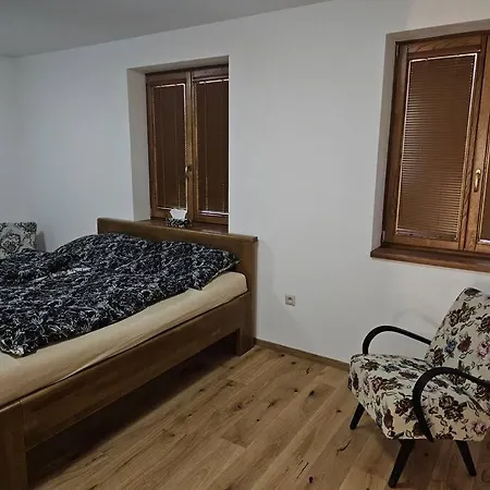 Willa Vinarsky Dom U Kriza *