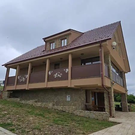 Vinarsky Dom U Kriza Villa Vradiste