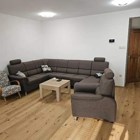 Willa Vinarsky Dom U Kriza *