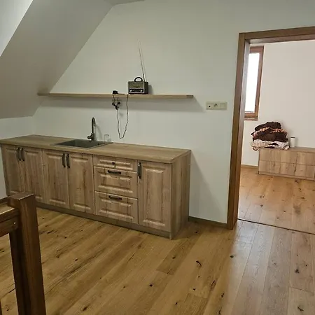 Willa Vinarsky Dom U Kriza *