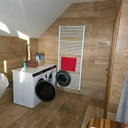 Vinarsky Dom U Kriza Vradiste