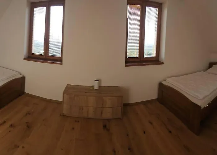 Vinársky Dom U Kríža