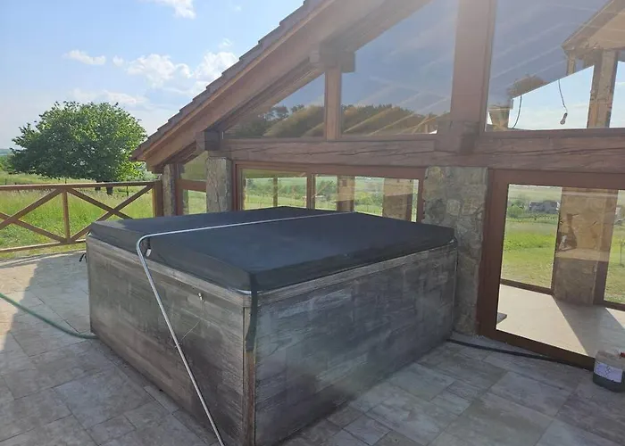 빌라 Vinarsky Dom U Kriza